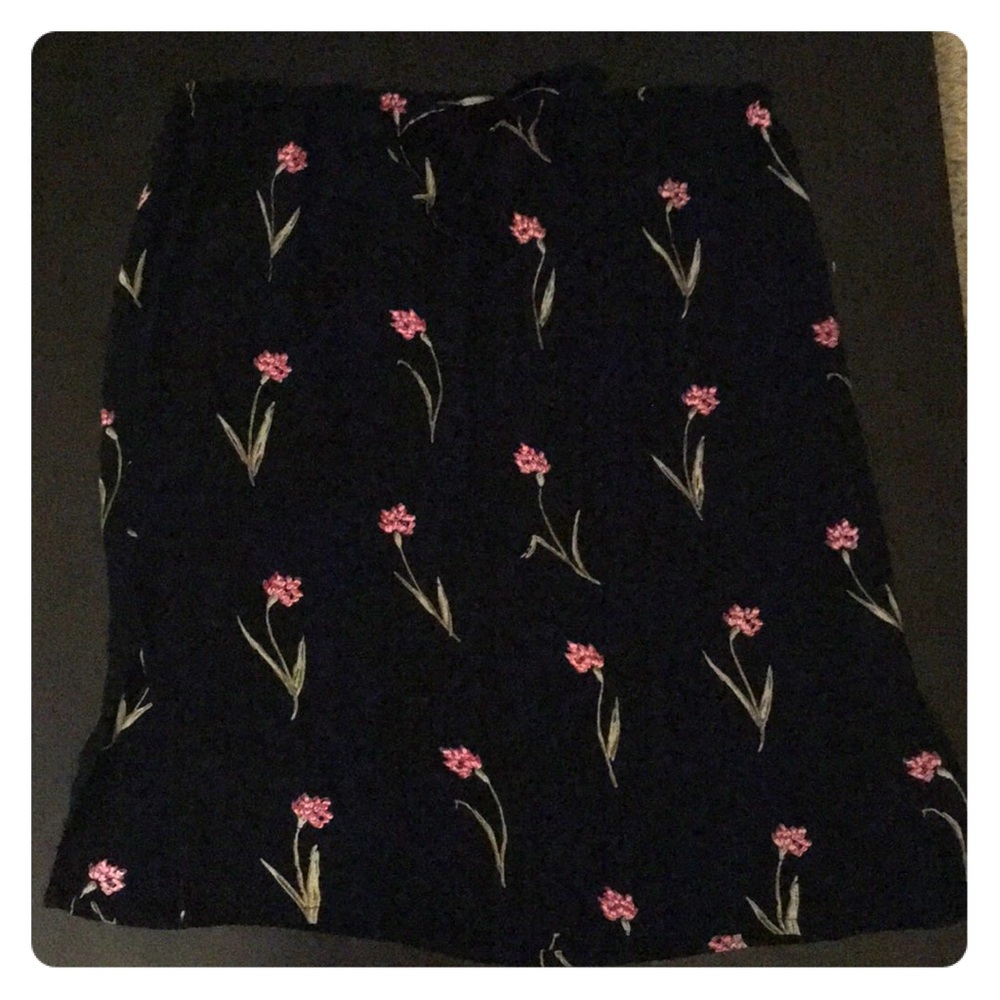 Floral Mid length skirt